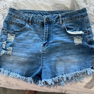 Women’s Jean shorts Size Large